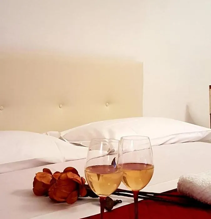 Charming Quadruple Room-1