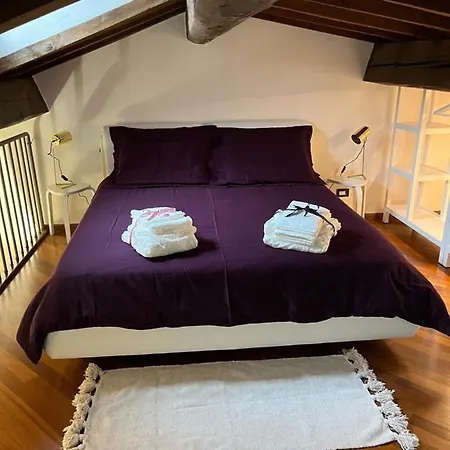 Loft Albinelli Wi-Fi e parcheggio gratis in centro-3
