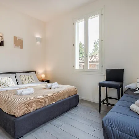 Urban Comfort Stay Near Ferrari Museum & Railway-2